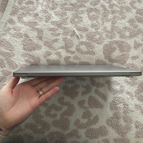 Apple Mac computer - Picture 7 of 12